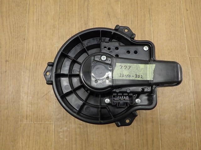 Blower Motor TOYOTA Aqua 2012 DAA-NHP10 8710352200