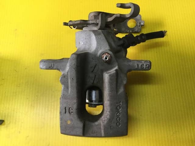 Rear Right Caliper TOYOTA Prius 2016 DAA-ZVW55 4783047110